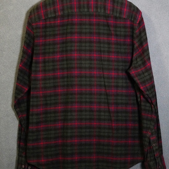 UNTUCKit Slim Fit Flannel Shirt - Men’s Large - Green/Red Plaid Button Down - Picture 11 of 14